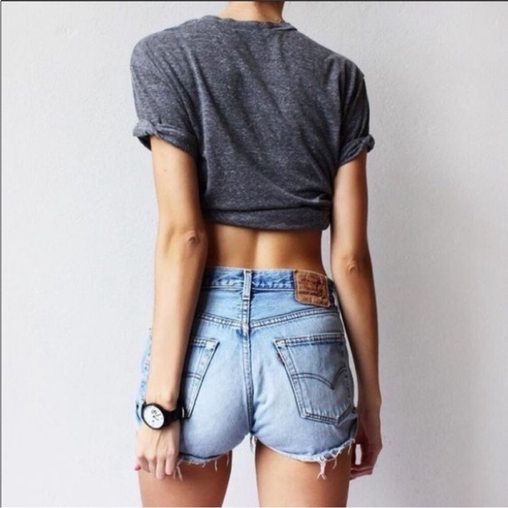 Levi’s Blue denim distressed shorts button fly Sz 28 raw hem Daisy Duke summer - Picture 1 of 9